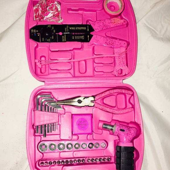 Accessories - Women’s pink tool set